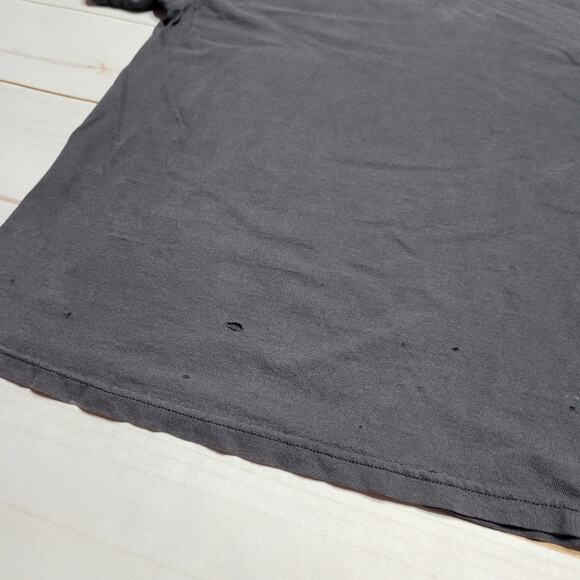 Y2K Vintage Disturbed Thrashed Band T-Shirt - Tennessee River Tag, 19x23 - Picture 6 of 8